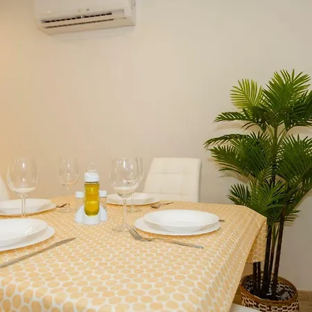 Apartment La Sorpresa Del Genoves By Cadiz4rentals